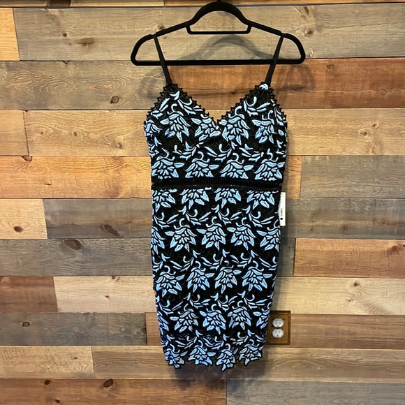 Aqua Dresses & Skirts - AQUA midi dress